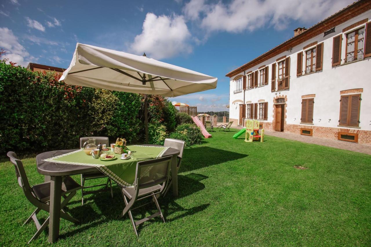 Ferienwohnung Il Pozzo Fiorito Cossombrato Exterior foto
