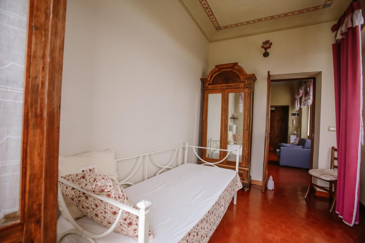 Ferienwohnung Il Pozzo Fiorito Cossombrato Exterior foto