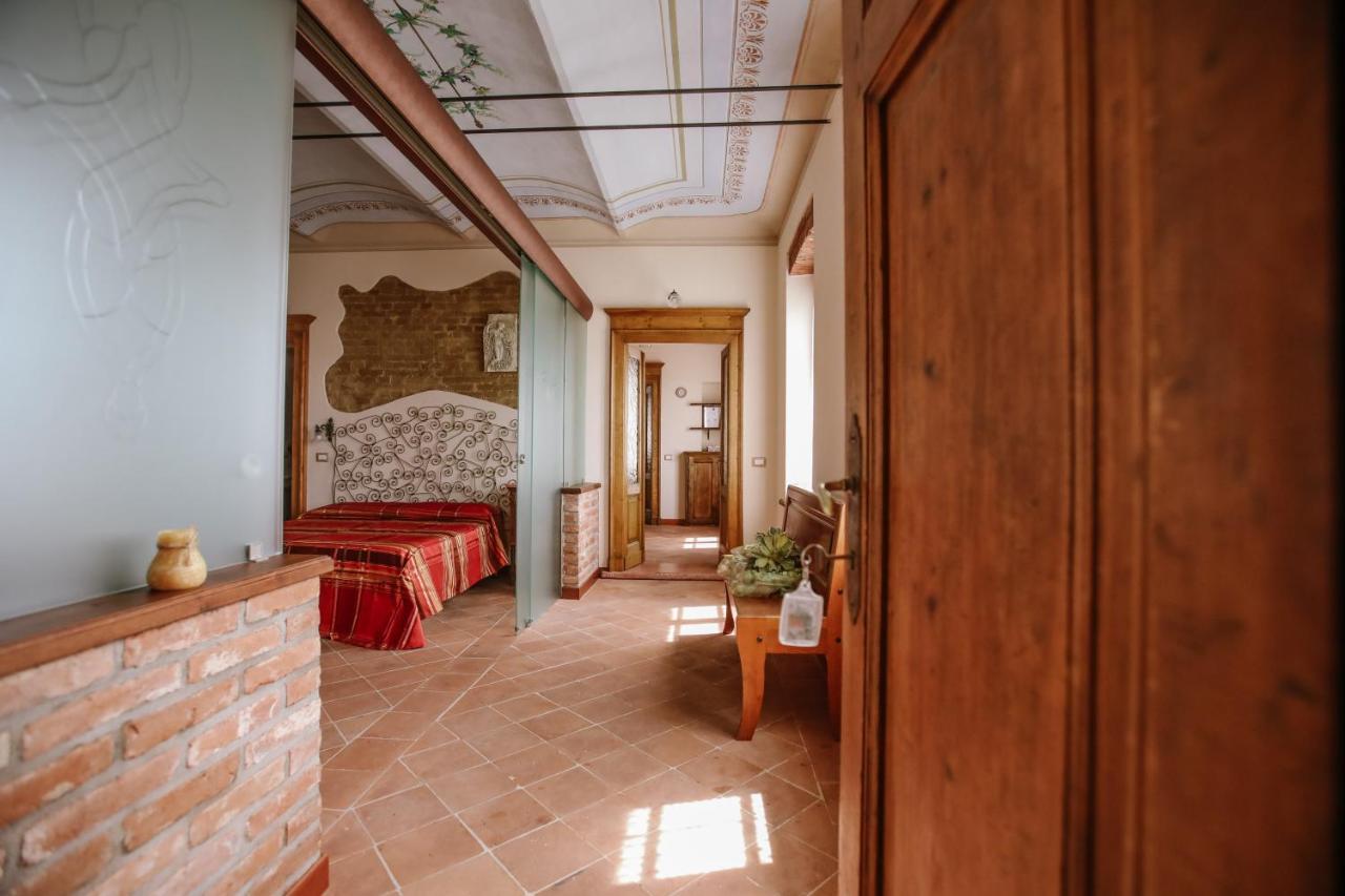 Ferienwohnung Il Pozzo Fiorito Cossombrato Exterior foto
